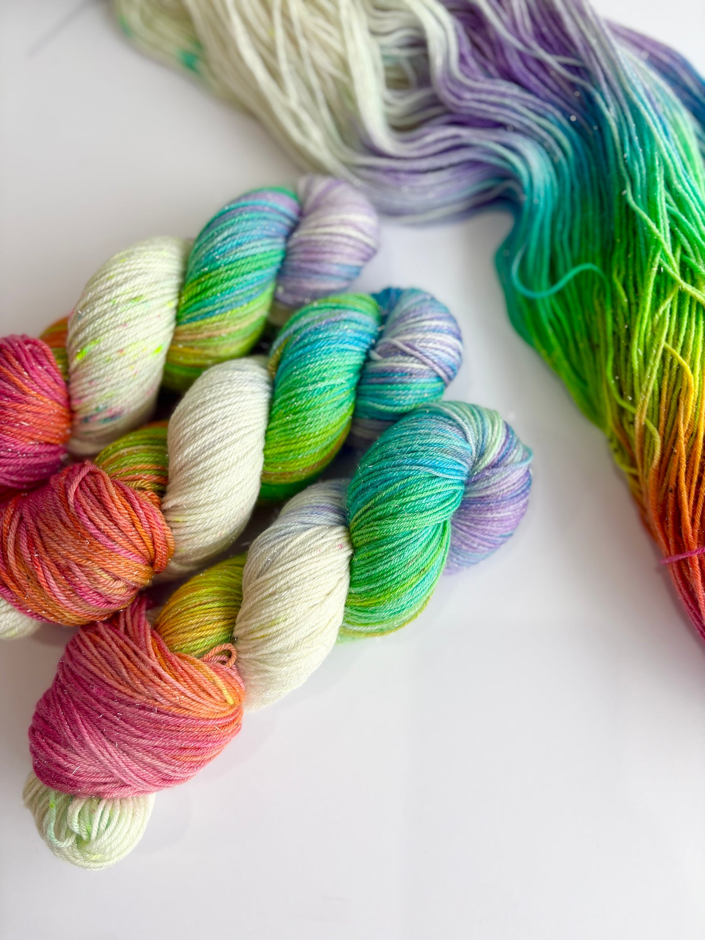 Rainbow Sparkle - Merino/ nylon/stellina