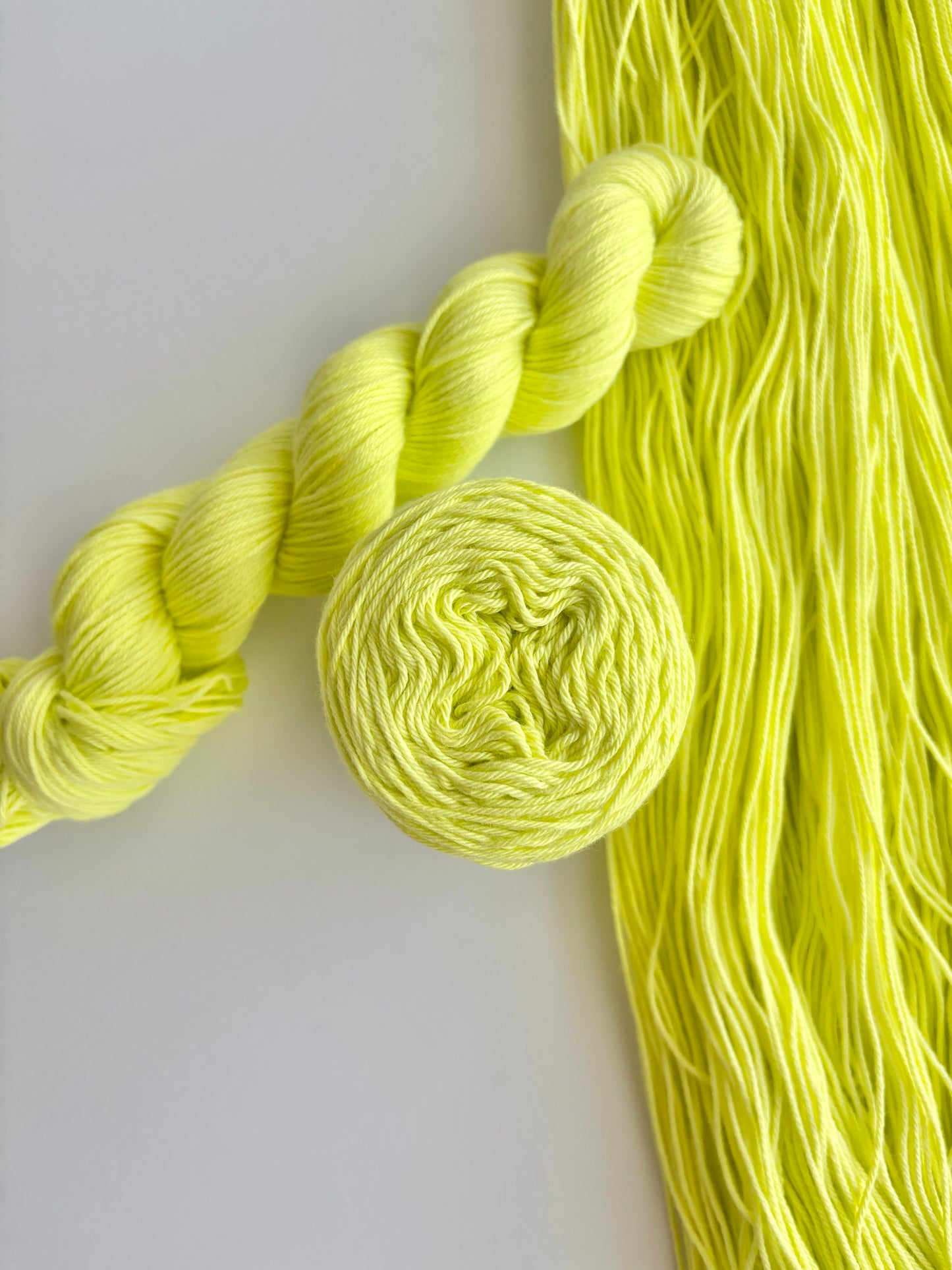 Kryptonite - 4 ply 100% cotton 50g