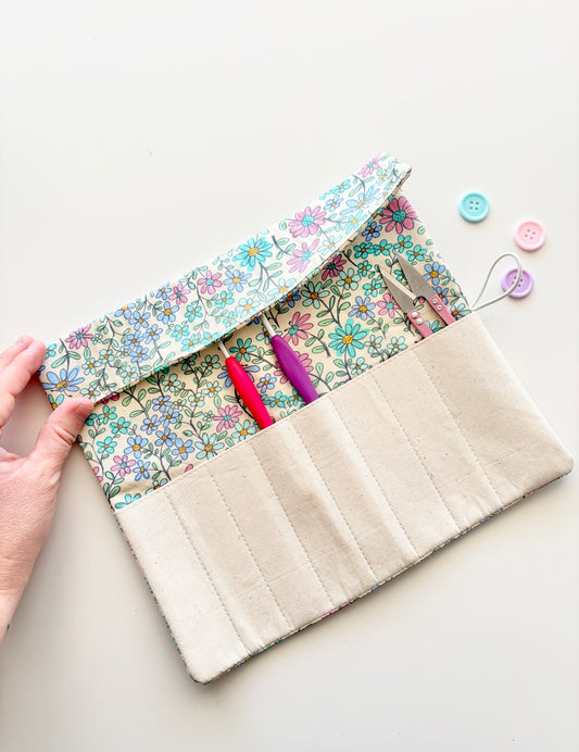 Cute Flowers | Crochet Hook Pouch