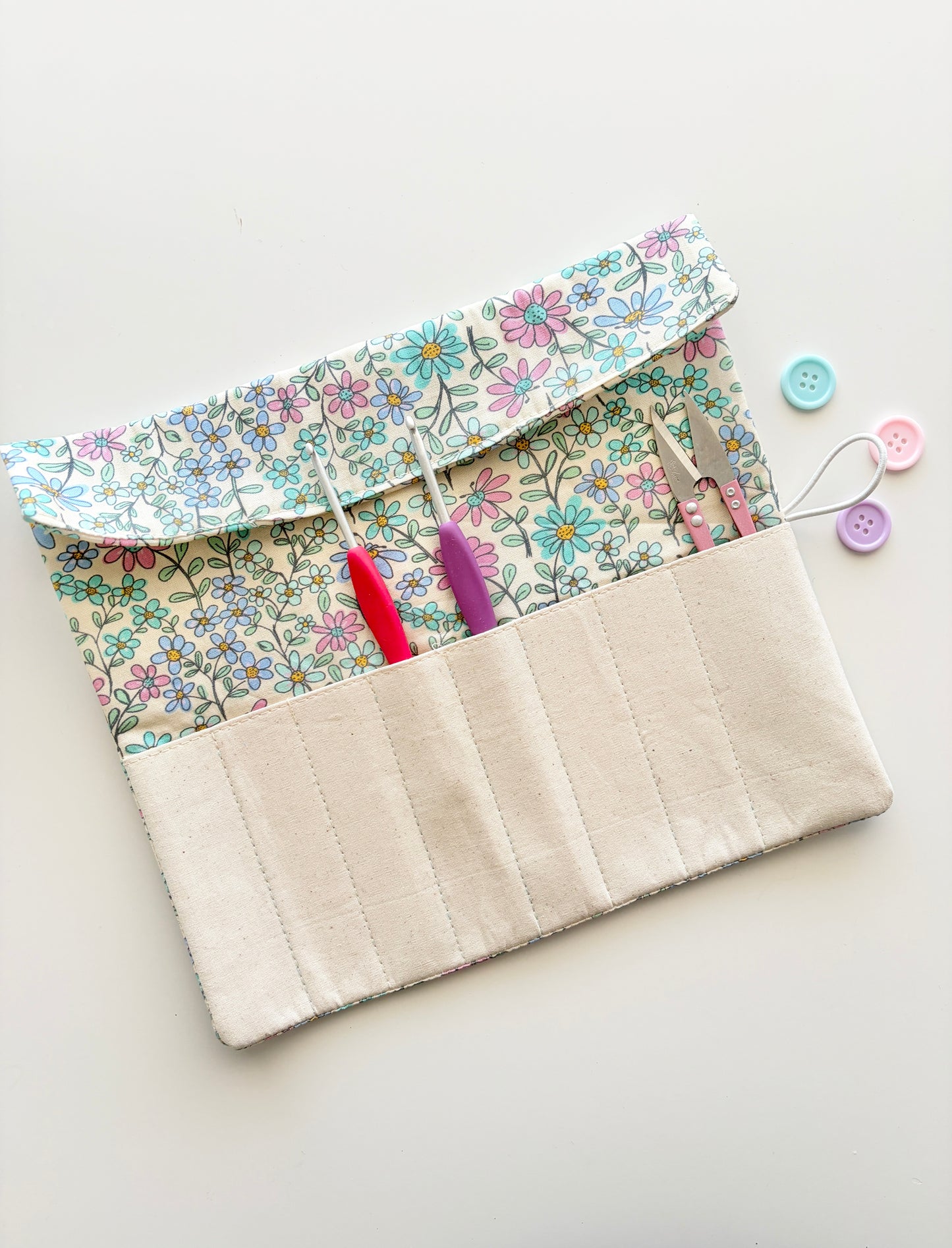 Cute Flowers | Crochet Hook Pouch
