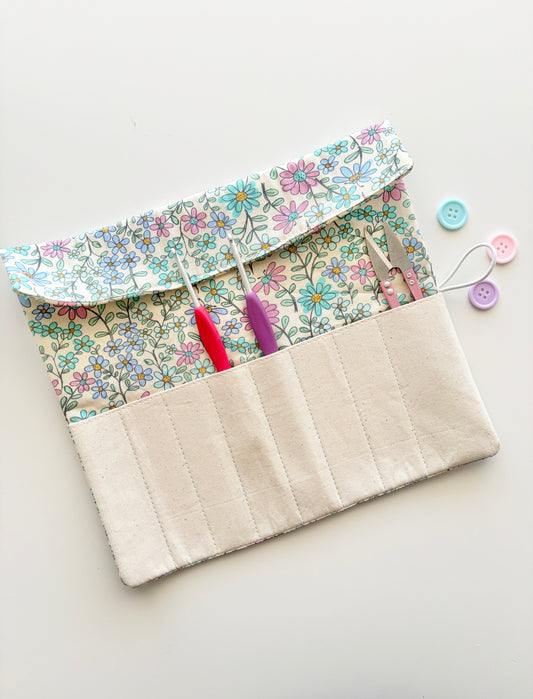 Cute Flowers | Crochet Hook Pouch