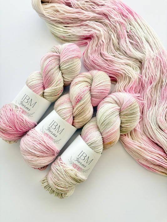Strawberry Shortcake - SOCK Merino/ Nylon/ Stellina