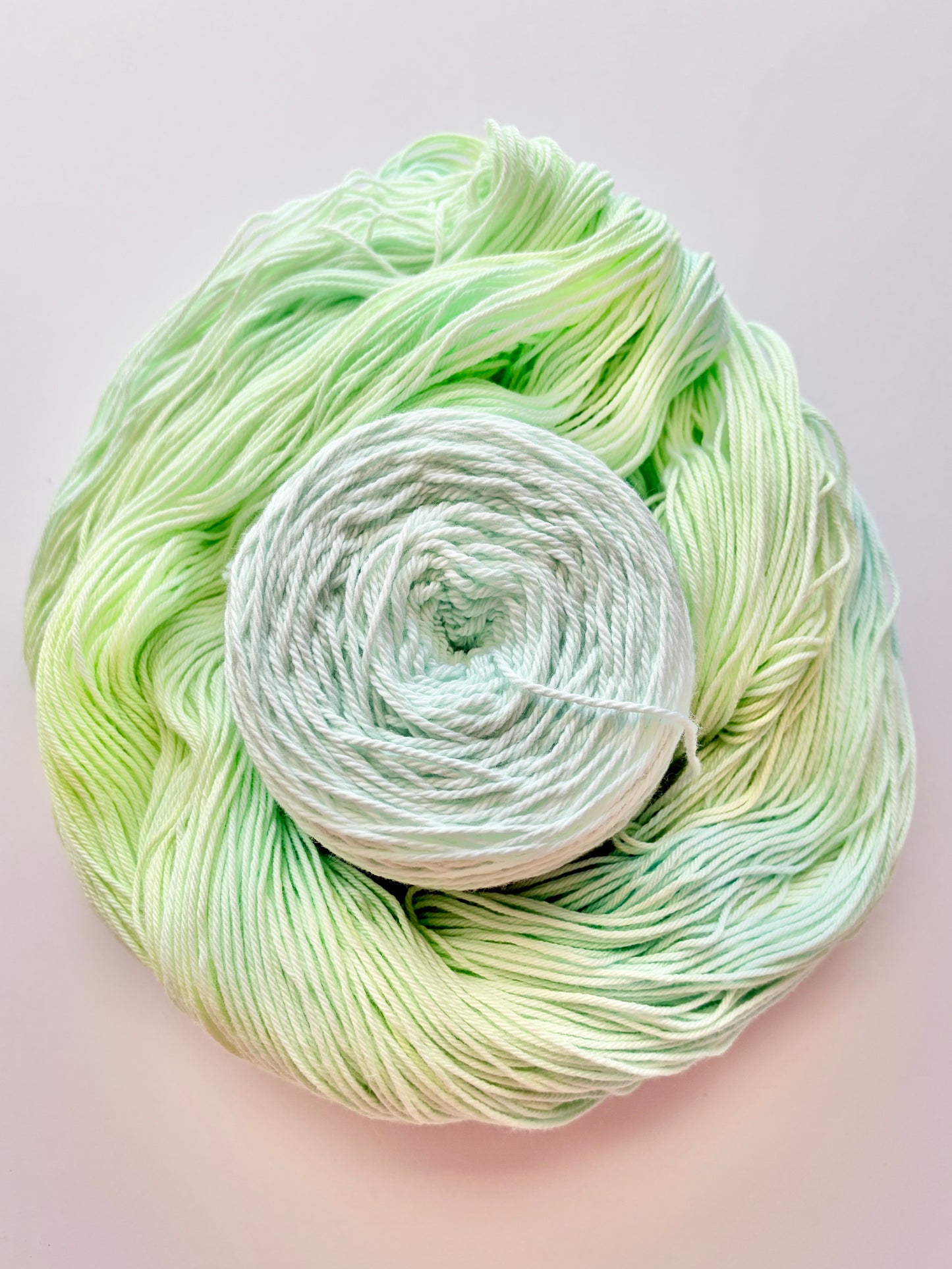 Echeveria | 4 Ply Cotton (Ready to Ship)