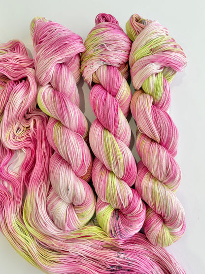 Miss Grinch - 100% Pima cotton - IBM Yarns