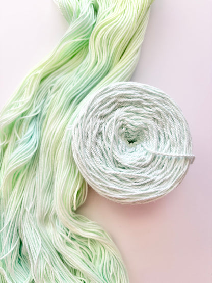 Echeveria | 4 Ply Cotton (Ready to Ship)