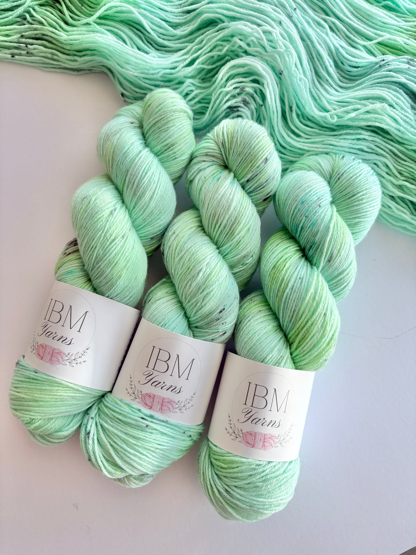 “Honeydew” Sock 4 ply/ fingering Australian Merino Wool