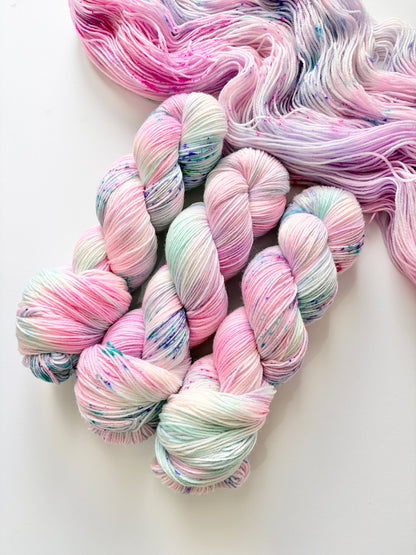 Lumicorn I 4ply and 8ply (Select Your Base)