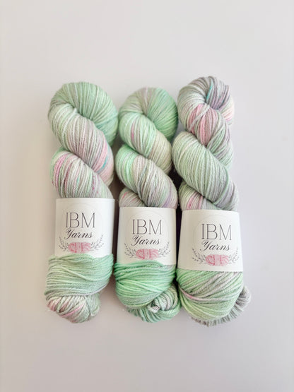 Papillon - DK Merino/ Nylon/ Stellina