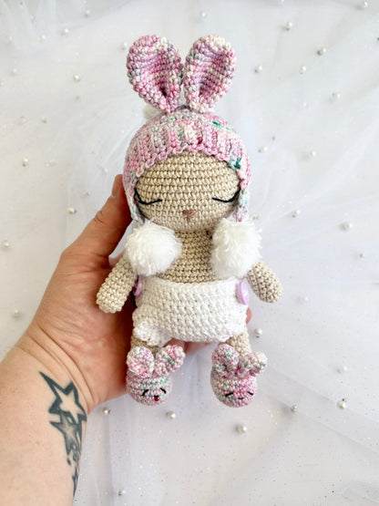 Lilly the Sleepy Bunny - IBM Yarns