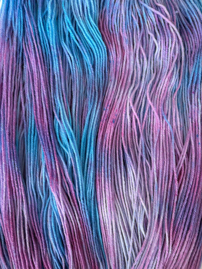 Stormbound Skies - SOCK Merino/ nylon superwash - IBM Yarns
