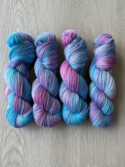 Stormbound Skies - SOCK Merino/ nylon superwash - IBM Yarns