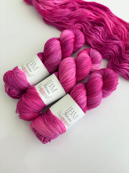 "Pink Noise" Sock 4 ply/ fingering Australian Merino Wool