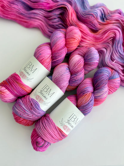 "Electric Silence" Sock 4 ply/ fingering Australian Merino Wool