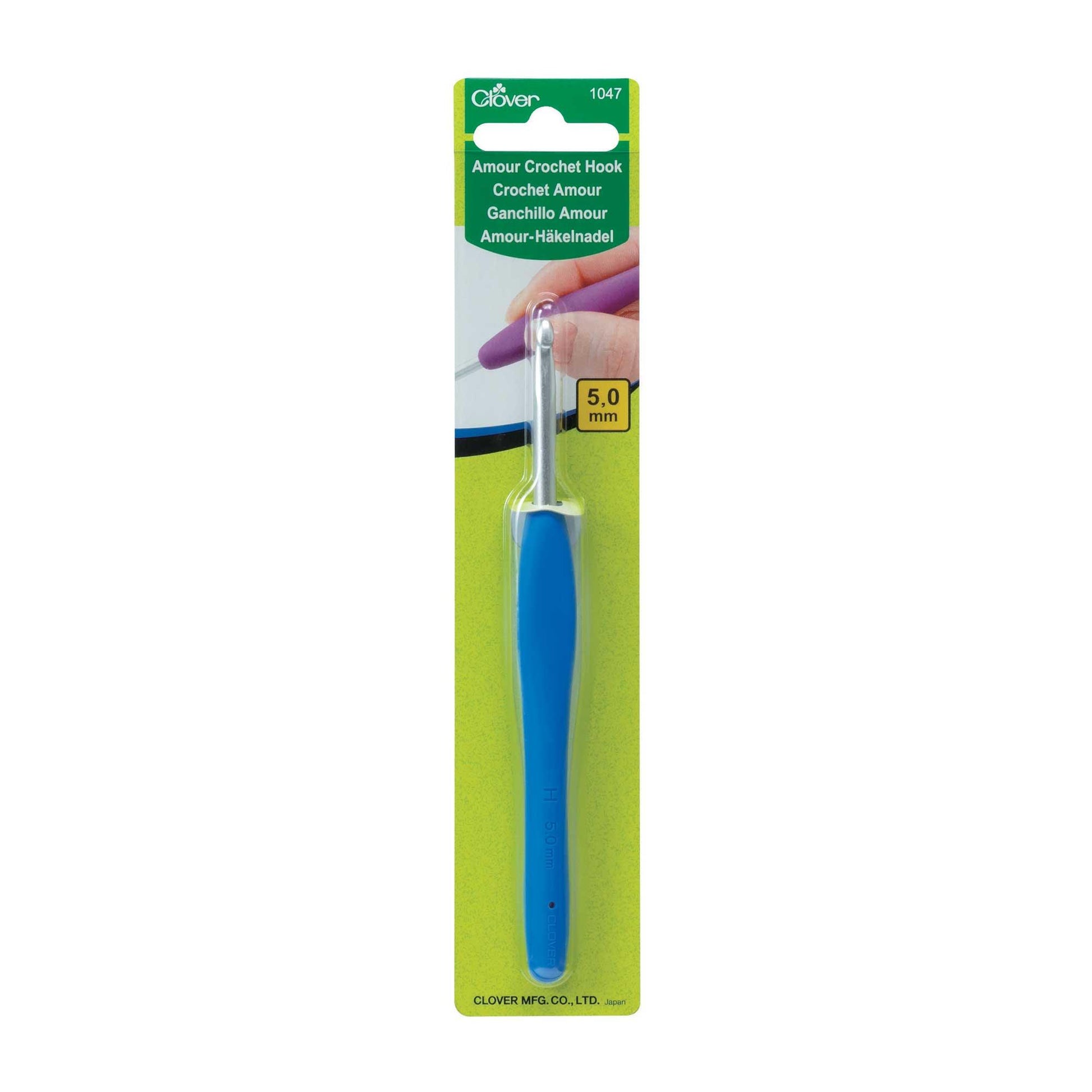 Clover Amour Crochet hooks - IBM Yarns