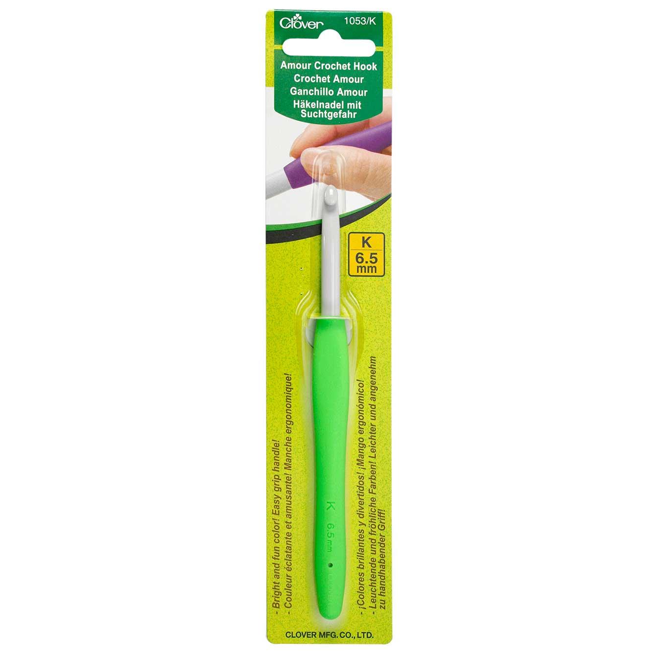 Clover Amour Crochet hooks - IBM Yarns